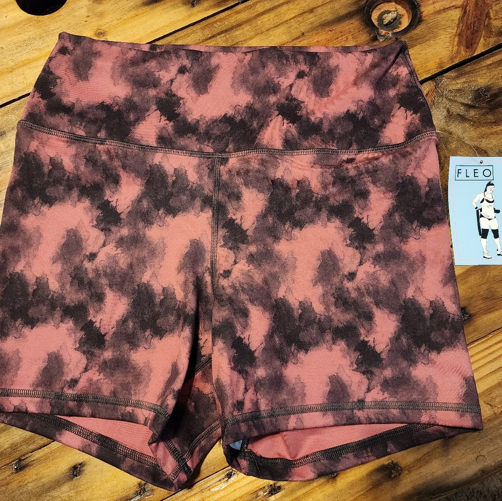 Fleo Shorts
